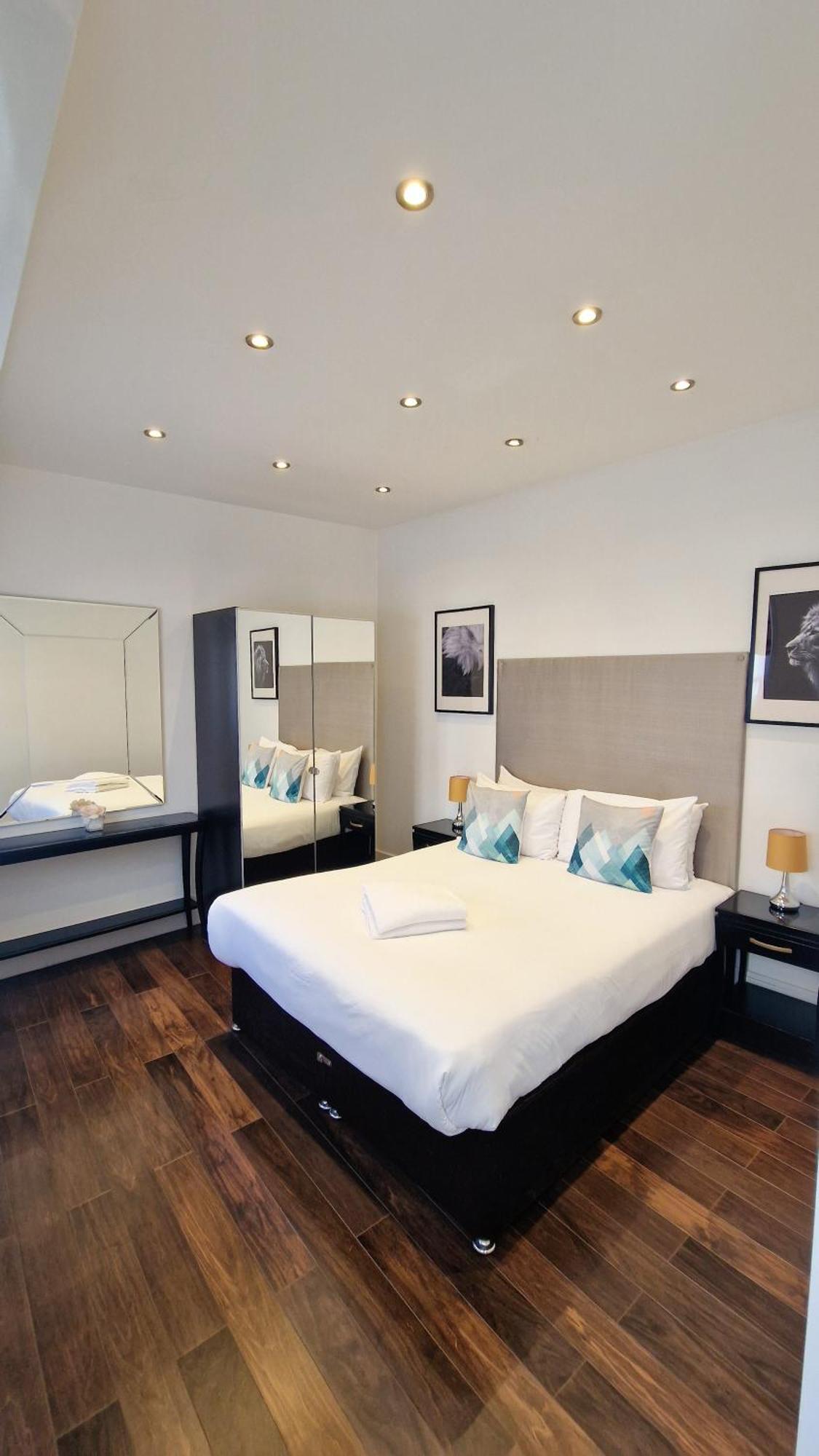 Clockwork London Flats Apartment ภายนอก รูปภาพ