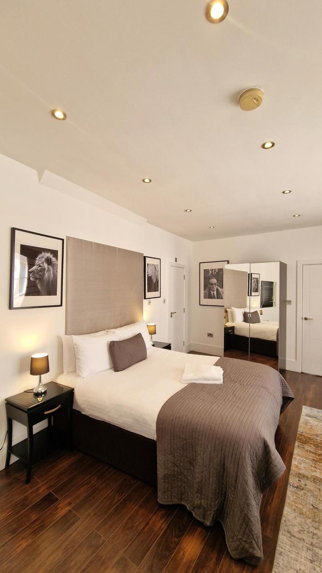 Clockwork London Flats Apartment ภายนอก รูปภาพ