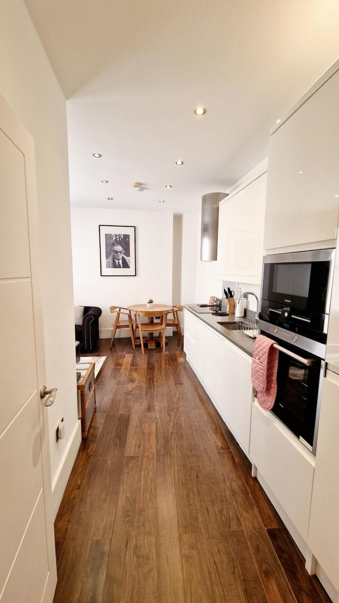 Clockwork London Flats Apartment ภายนอก รูปภาพ
