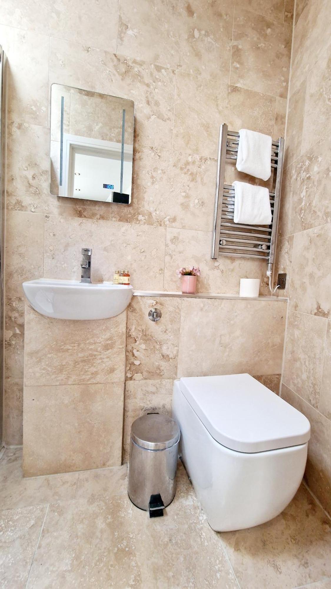 Clockwork London Flats Apartment ภายนอก รูปภาพ